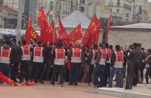 Komünist Parti #May1s Meydanı'na Girdi