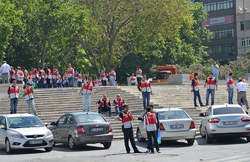 Polisler Gezi'nin 2. Yıldönümü Parkta Kutluyor 