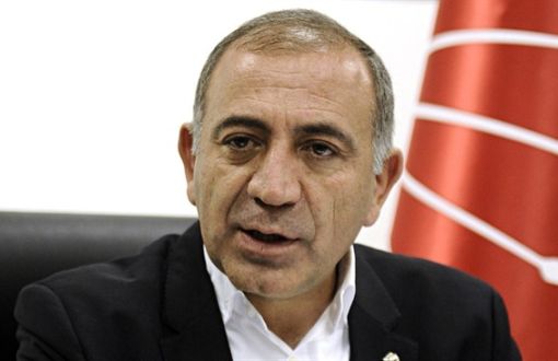 Gürsel Tekin Yeni Basın Kartı Yönetmeliği'ni Akdoğan'a Sordu