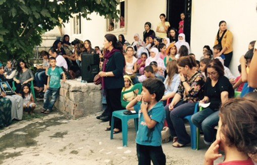 Barış İçin Kadın Girişimi Cizre'de Öldürülenlerin Yakınlarıyla Görüştü