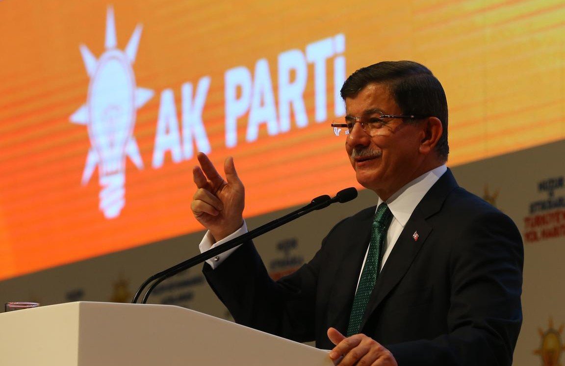 AKP Seçim Beyannamesini Açıkladı