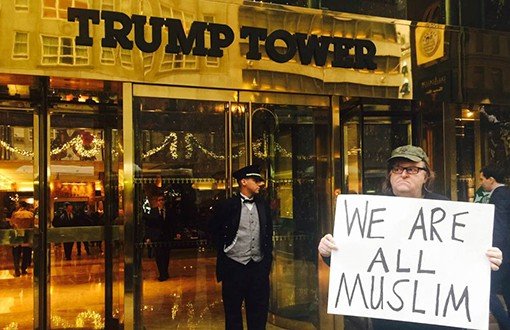 Michael Moore'dan Donald Trump Protestosu