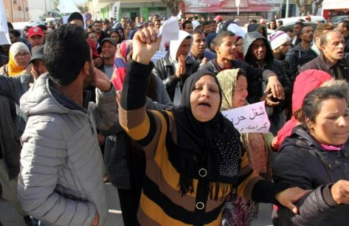Tunus’ta Beş Yıl Sonra Yeniden İşsizlik Protestoları