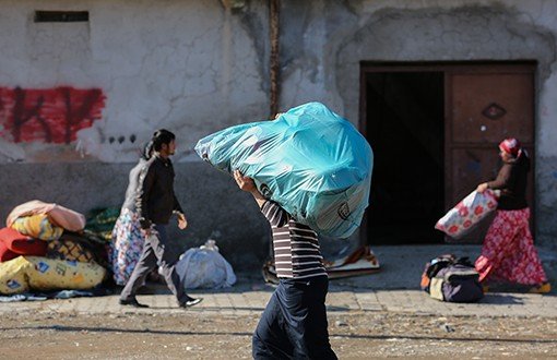 Fotohaber: Sur'da Yeni Yasaklanan Mahallelerden Göç