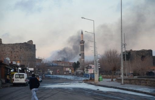 Sur’da 2 Asker, Cizre’de 1 Polis Öldürüldü