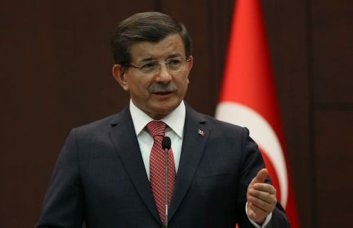 Davutoğlu Reacts Against Freedom of Press Question