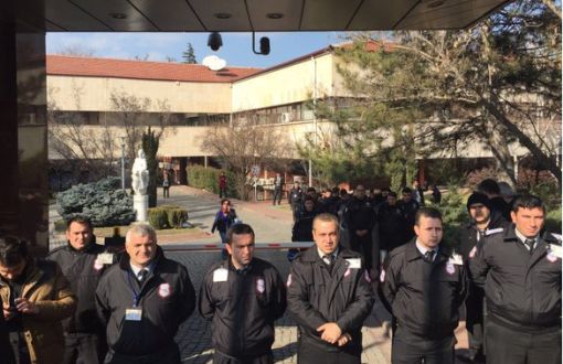 Ankara Üniversitesi’ne Polis Girdi, Akademisyenler Giremedi