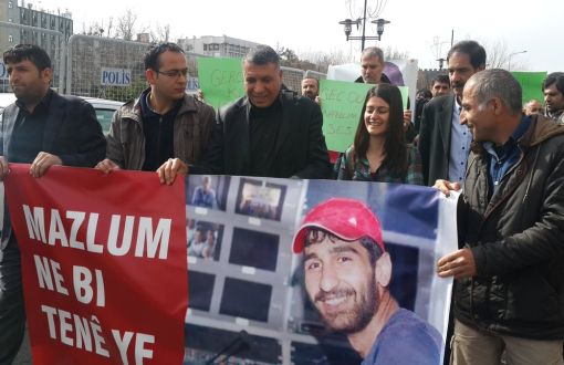 Gazeteciler Sur'da Mahsur Kalan DİHA Muhabiri Dolan için Yürüdü