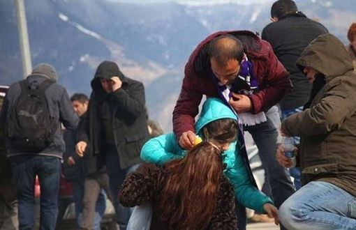 Cerattepe'ye Yürümek İsteyen Kadınlara Polis Saldırısı