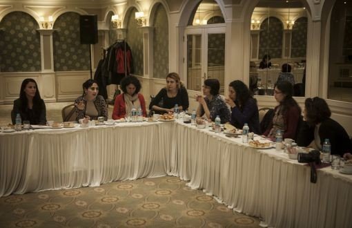 HDP’den Kadın Siyasetçiler ile Kadın Gazeteciler Bir Arada
