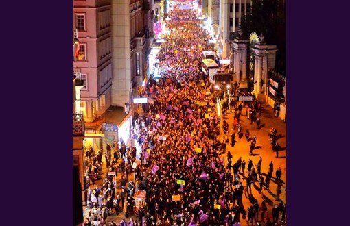 AA News Overlooks Night March in İstanbul, Ankara, Covers Madagascar