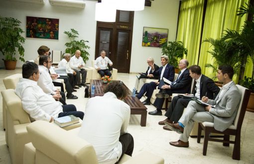 ABD Dışişleri Bakanı Kerry FARC ve Kolombiya Yetkilileri İle Görüştü