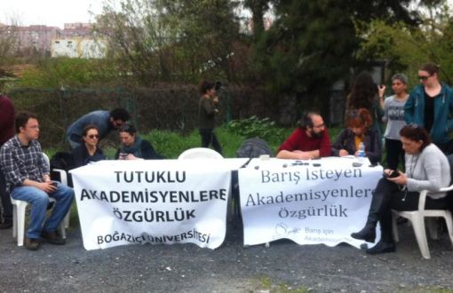 Watch In Front of Prison for Arrested Academics