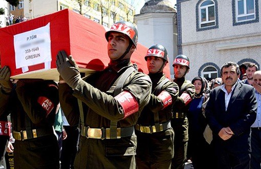 Terhisine 4 Saat Kala İntihar Eden Zorunlu Asker Toprağa Verildi