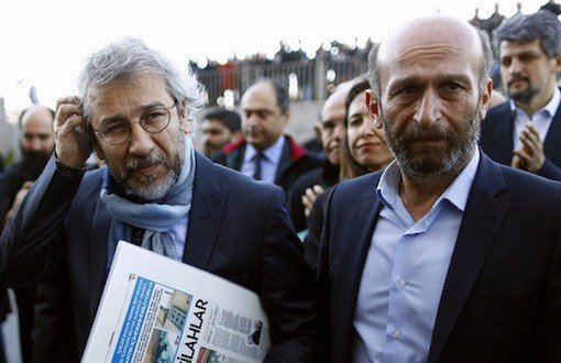 Gazeteciler Can Dündar ve Erdem Gül'e Toplam 10 Yıl 10 Ay Hapis