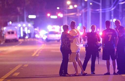 Orlando'da Gey Bara Saldırı