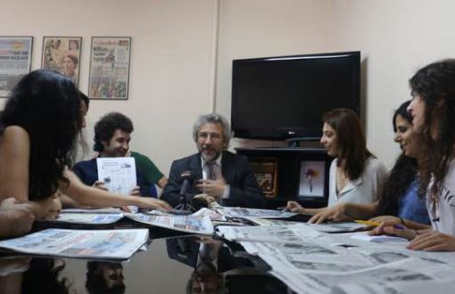 Editor-in-Chief on Watch Can Dündar: ‘Solidarity to the End’