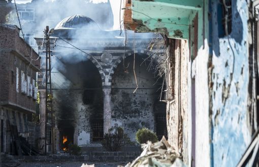 Sur İçin Kıyamet ya da Salah!