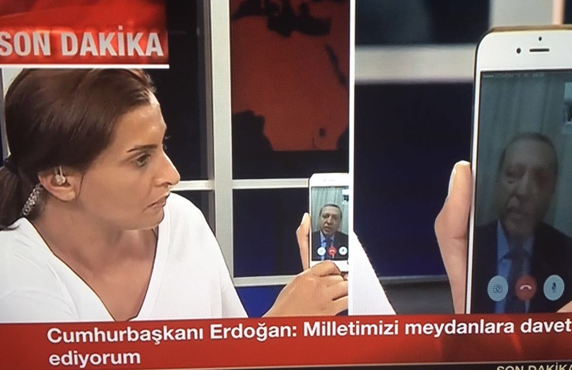 Erdoğan Cep Telefonu Görüntüsüyle Canlı Yayına Bağlandı