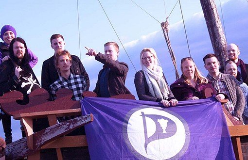 İzlanda Seçimleri Yarın, Korsan Parti Önde