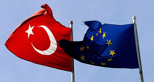 Rapora pêşketinan a YEyê: Tirkiye bi paş de diçe