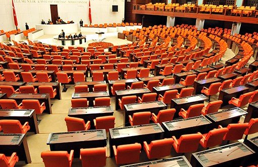 Aydınlardan HDP’ye “Meclis’e Dön” Çağrısı