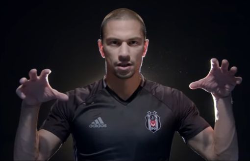 Cheer in Sign Language by Beşiktaş Fans: No to Racism