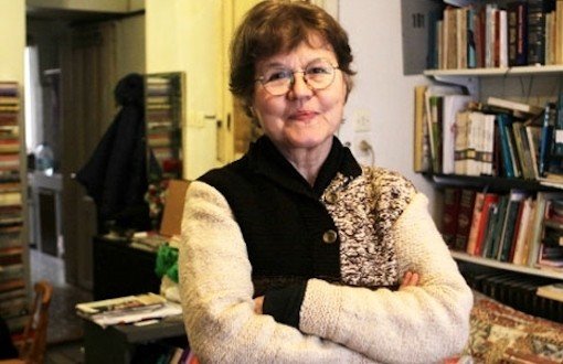 Tutuklu Yazar Necmiye Alpay Nöbetçi Yayın Yönetmenliğinden Mahkemede