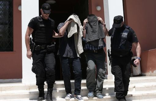 Yunanistan Türkiye’den Kaçan Üç Askerin İadesine Karar Verdi