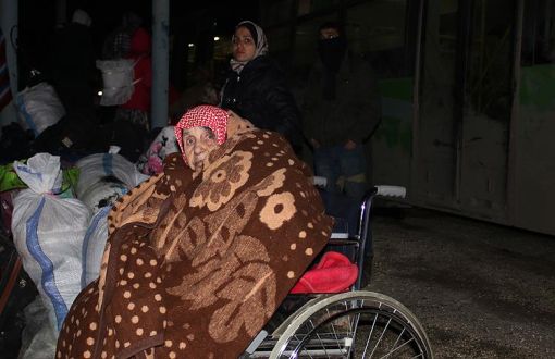 Rusya: Halep’ten 24 Saatte 6 Binden Fazla İnsan Tahliye Edildi
