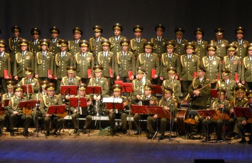 Kızıl Ordu Korosu'nun 88 Yıllık Müzik Yolculuğu