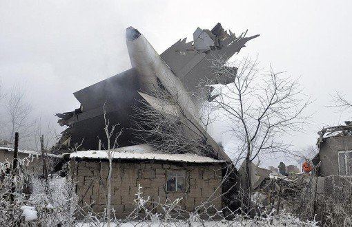 Kırgızistan'da Uçak Kazası