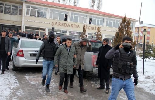 Kayyum Atanan Muradiye Belediyesi'nin Eşbaşkanı Tutuklandı