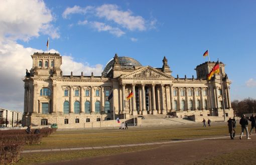Almanya'da "Yabancı Devlet Başkanına Hakaret" Suçu Kalkıyor