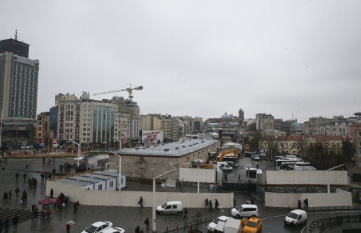 Taksim'e Cami İçin Şantiye Kuruldu