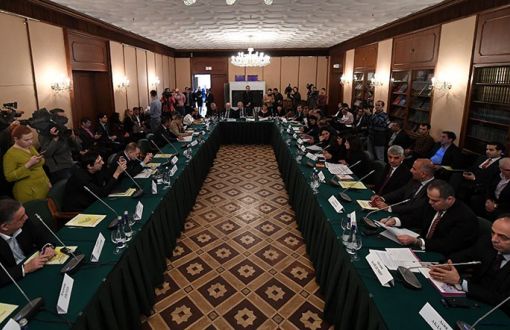 Moskova’da Kürt Ulusal Konferansı Düzenlendi