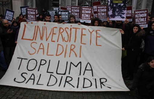 İstanbul Üniversitesi Öğrencilerinden İhraçlara Karşı Eylem