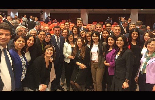 Kronolojîya girtin û desteserkirina parlamenterên HDPyê