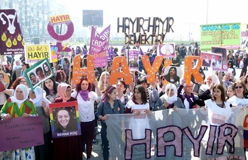 İzmirli Kadınlar 8 Mart İçin Sokaktaydı: En Az Üç Hayır 