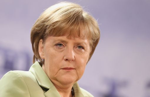 Merkel: Referandumu Beklemeliyiz