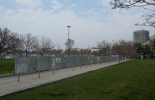 İBB Fenerbahçe Sahilini Panellerle Kapattı