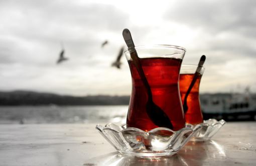 Kocaeli F Tipi’nde Çay İçmek “Güvenliği Tehlikeye Düşürüyor”