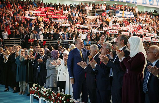 Erdoğan: OHAL Neden Kalksın?