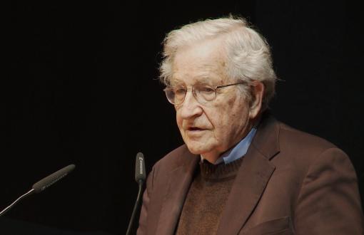 Chomsky’den Gülmen ve Özakça’ya Destek: Talepleri Kabul Edilmeli