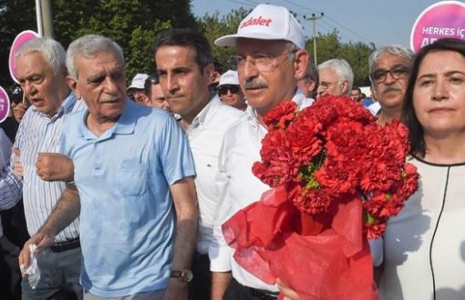 Erdoğan Ahmet Türk İçin "Hani Hastaydı Bu Yahu" Dedi   
