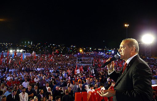 Cumhurbaşkanı Erdoğan Köprüdeki 15 Temmuz Anmasında Konuştu