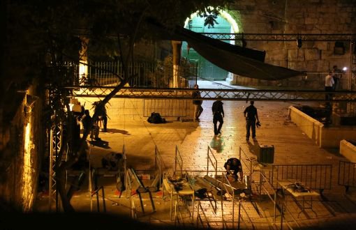 İsrail, Mescid-i Aksa’nın Girişindeki Metal Dedektörleri Kaldırdı