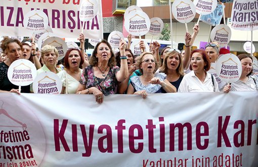 Women from İzmir Say ‘Don’t Mess With My Outfit’