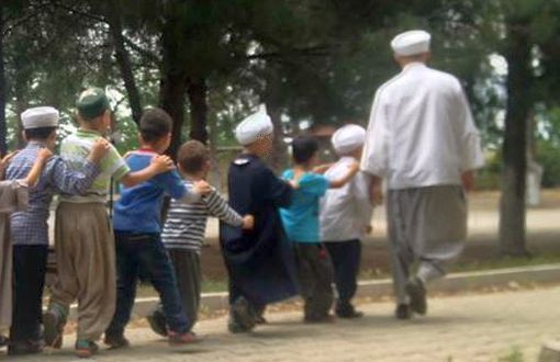 CHP Başbakana Çocuklara Şeriat Eğitimi İddialarını Sordu