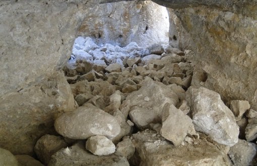 Engineers Inspect Hasankeyf: Caves Damaged